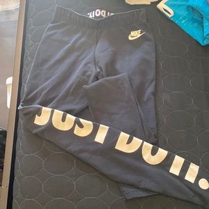 Nike leggings